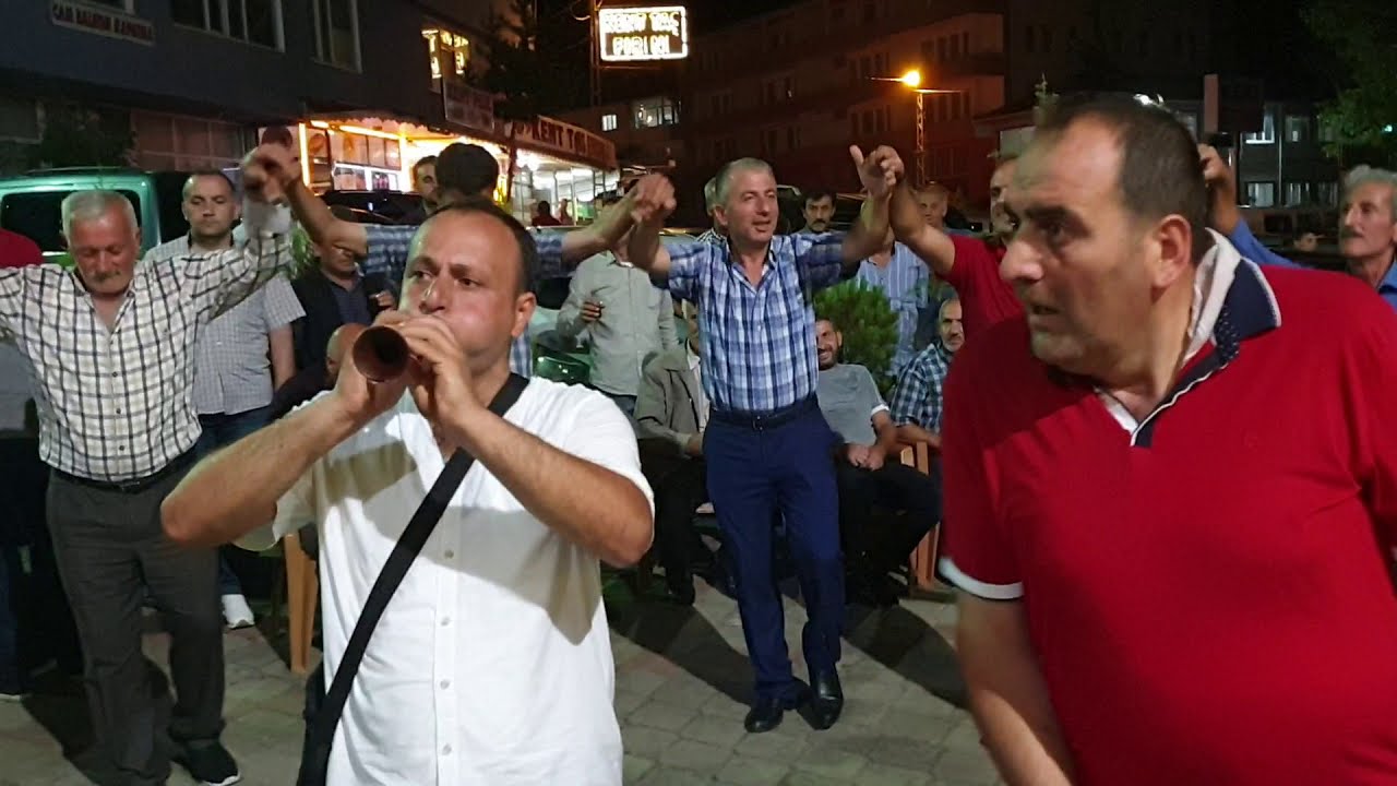 Ak&ccedil;aabat Fındıklı K&ouml;y&uuml; -- Ak&ccedil;aabat K&ouml;y Horonu -- Muhteşem Horon