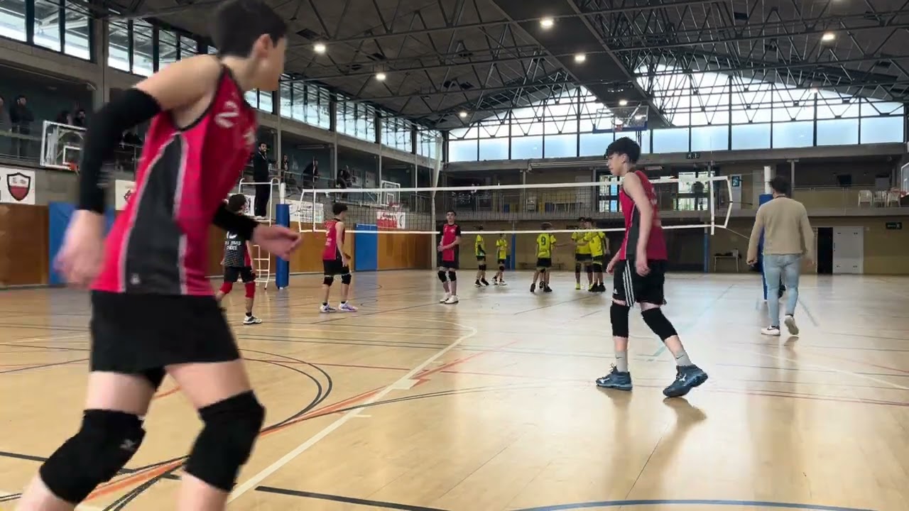 CMPREF: CVJC - LES CORTS (1-3)