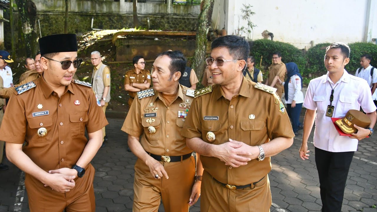 CIMAHI MAKIN HEPI 😁                            JABAR ISTIMEWA 👍