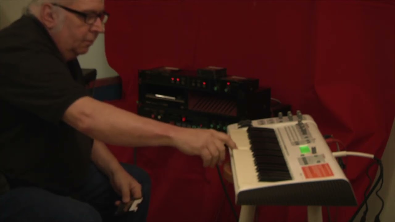 AKAI S 612 DEMONSTRATION VIDEO
