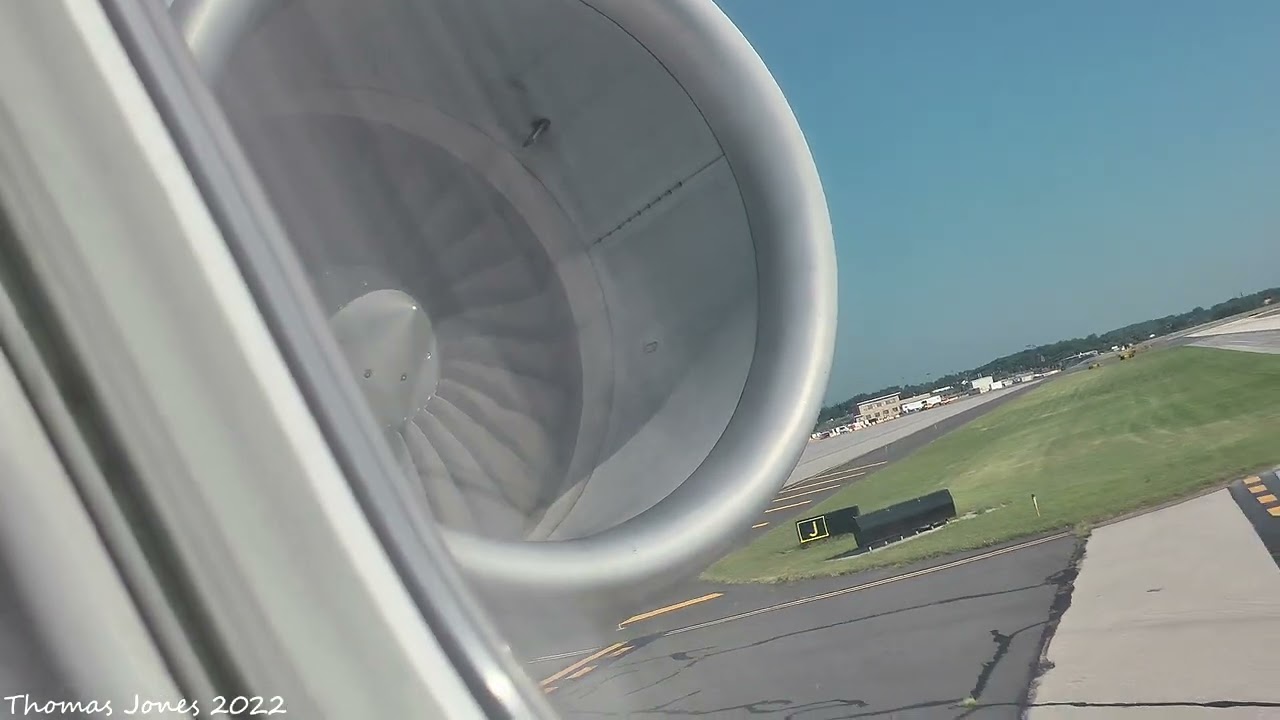 American Eagle Bombardier CRJ-900LR [N578NN] Departure PHL