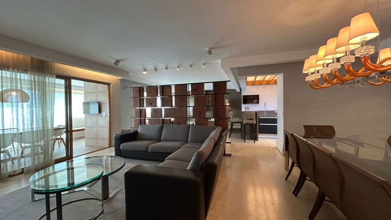 Apartamento mobiliado com 4 suítes para locação no Campo Belo