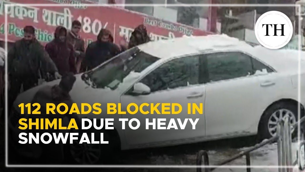 112 roads blocked in Shimla due to heavy snowfall, restoration underway