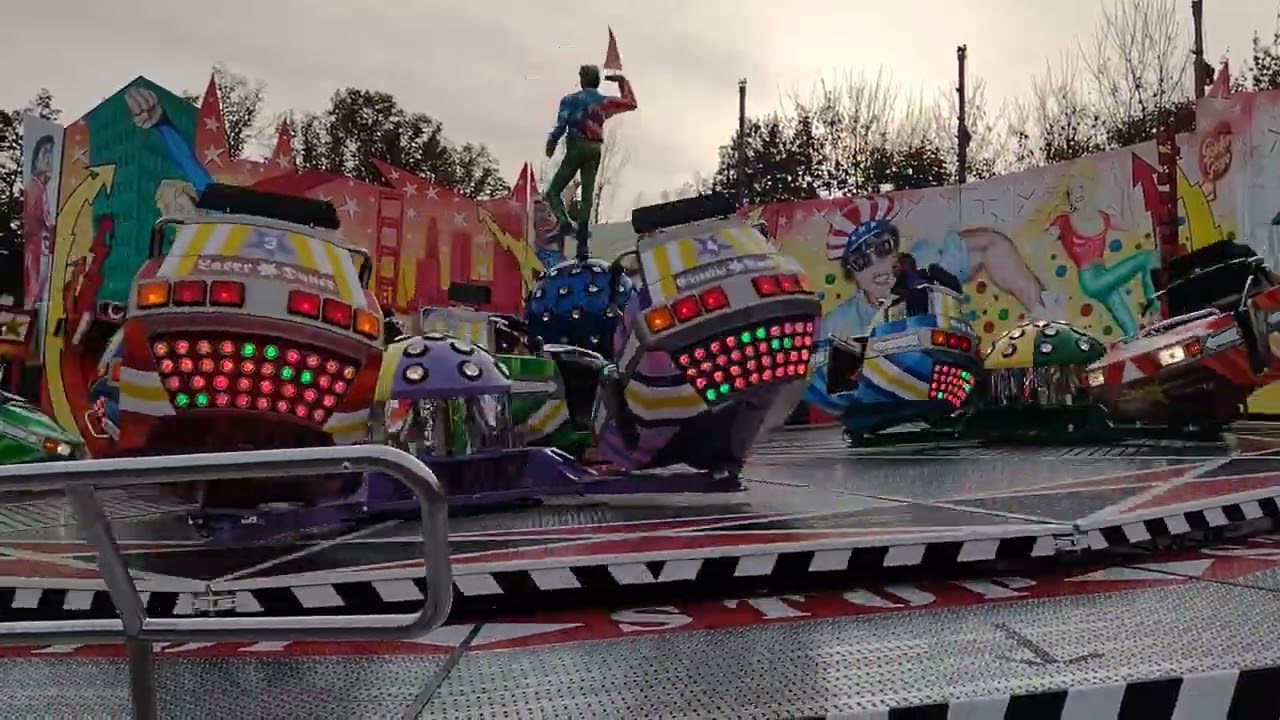 Break Dance Seiferth auf der Leipziger Herbstkleinmesse 2022 letzter Tag Abbau Abend