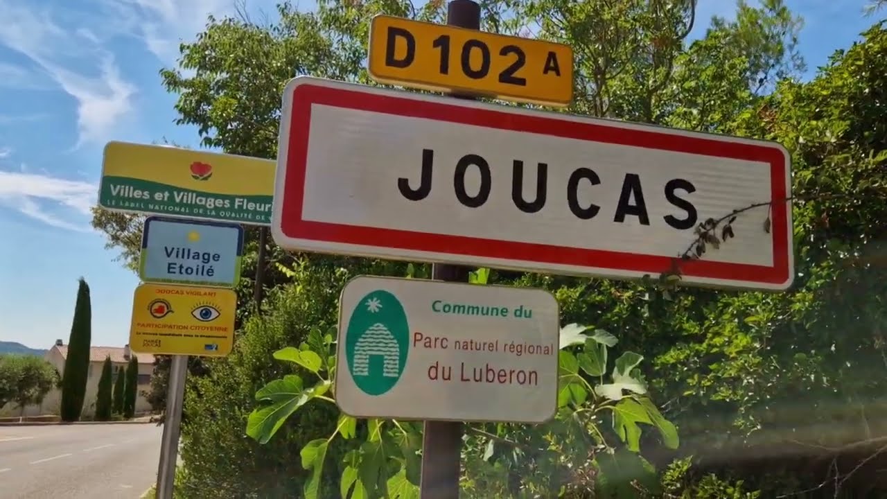 village provençal - Joucas - à proximité du village de  Gordes. le 29.07.2023