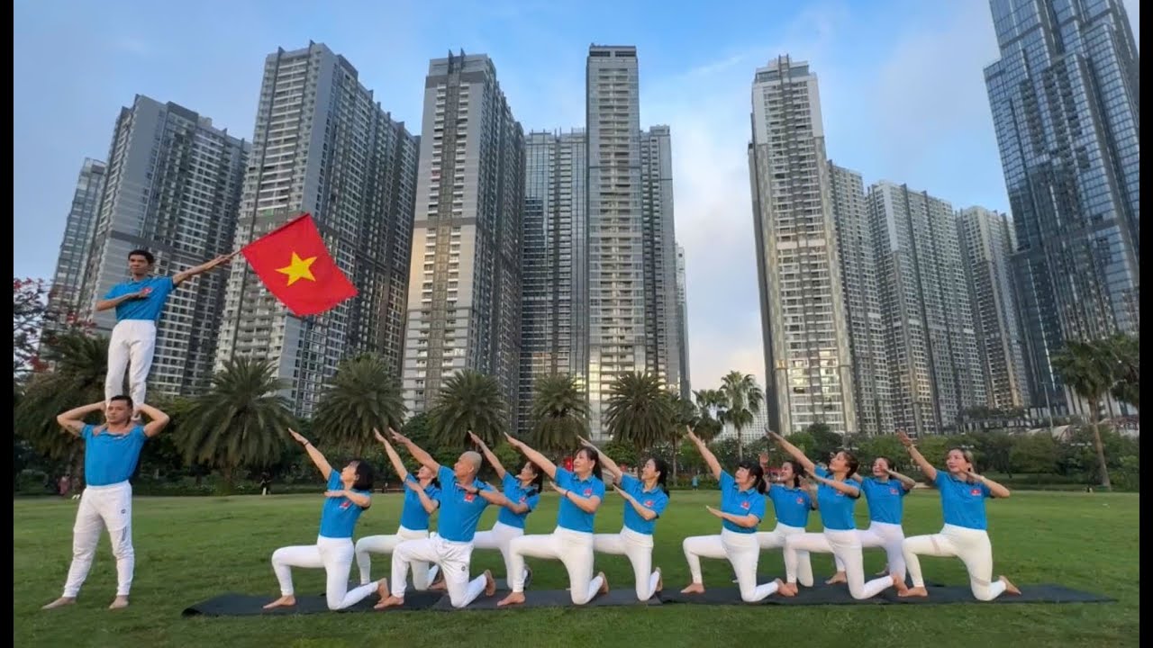 New Yoga-Yoga nghệ thuật-Tuổi trẻ thế hệ Bác Hồ