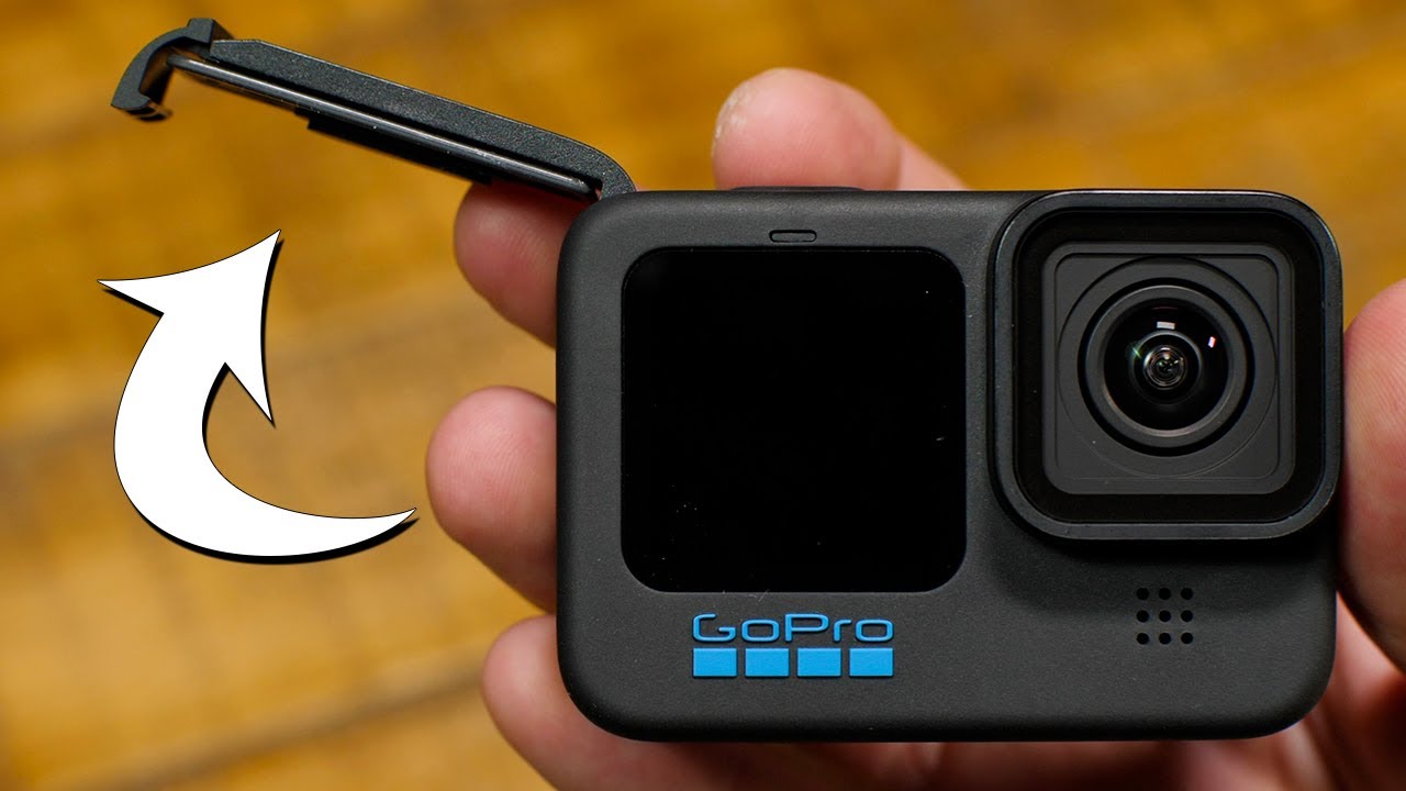 GoPro Hero 11: как открыть крышку аккумуляторного отсека