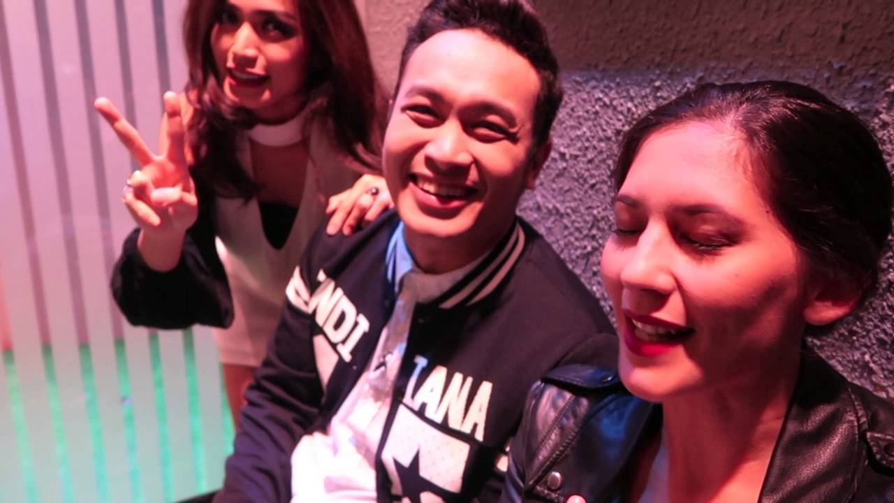 #100daysofHannah (2) Driving through floods to get to work