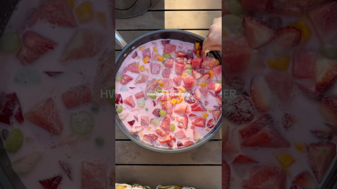 Send this to someone you want to make Hwachae with 😋🍉 #hwachae #summer #foodie #sweettreat #fruits