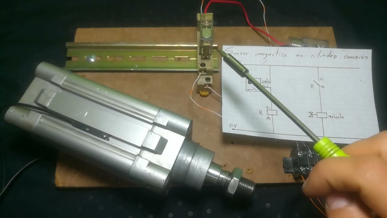 conexión, montaje y funcionamiento de sensor magnético en cilindro