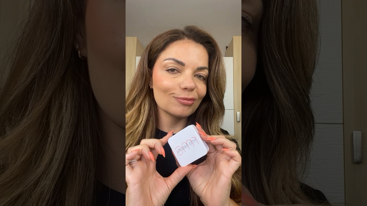 The new RMS ReDimension Hydra Dew Luminizer ✨ #rmsbeauty #over40makeup #glowyskin
