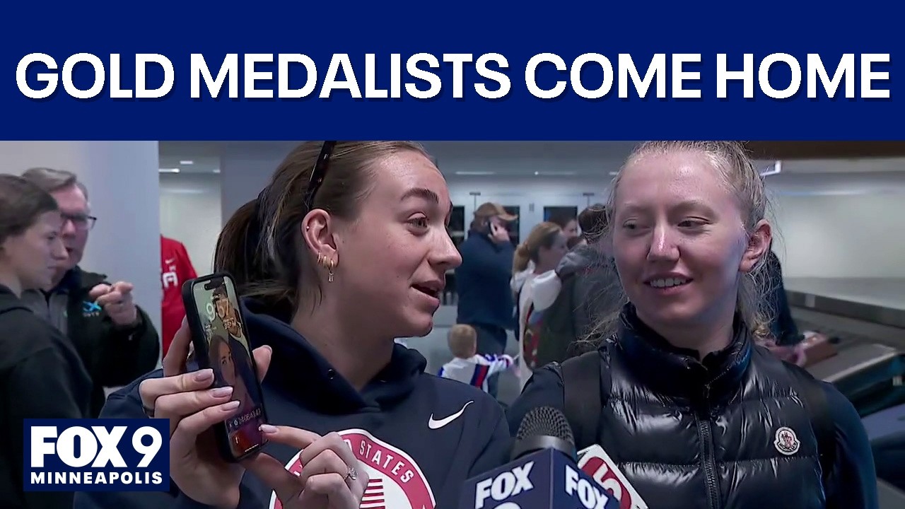 USA Women&rsquo;s Hockey players arrive in Minneapolis after winning Olympic gold