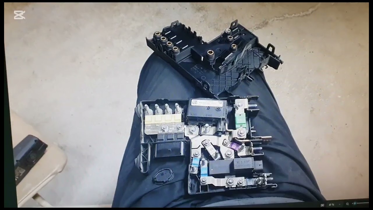 Mercedes w212 reparation huvudsäkring kompressor luftfjädring airsuspensipn airmatic