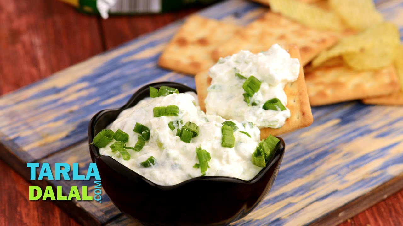 दही का डीप (Yoghurt Dip, Indian Curd Dip with Spring Onions, Celery & Garlic) by Tarla Dalal