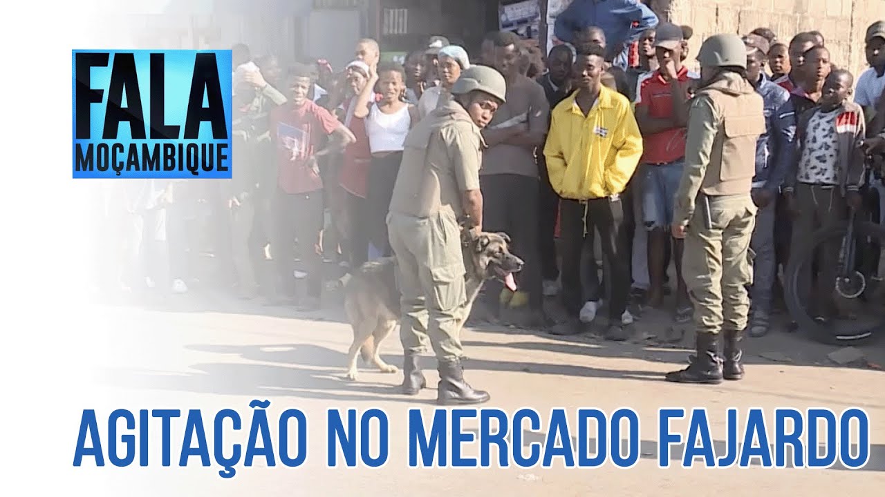 Vendedores insurgem-se contra a polícia após apreensão de frangos num estabelecimento comercial