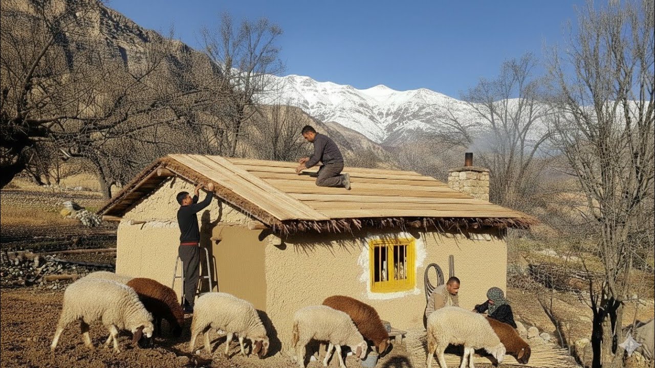 Nomadic Life: 😱🏠House Made of Mud and Wood | Will This Roof Survive the Cold of Winter and Snow?❄️🗻