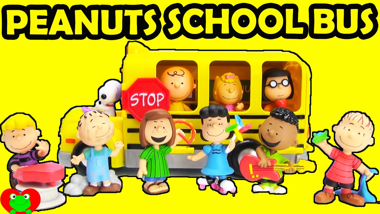 Peanuts Movie Charlie Brown's School Bus and Collectors Set