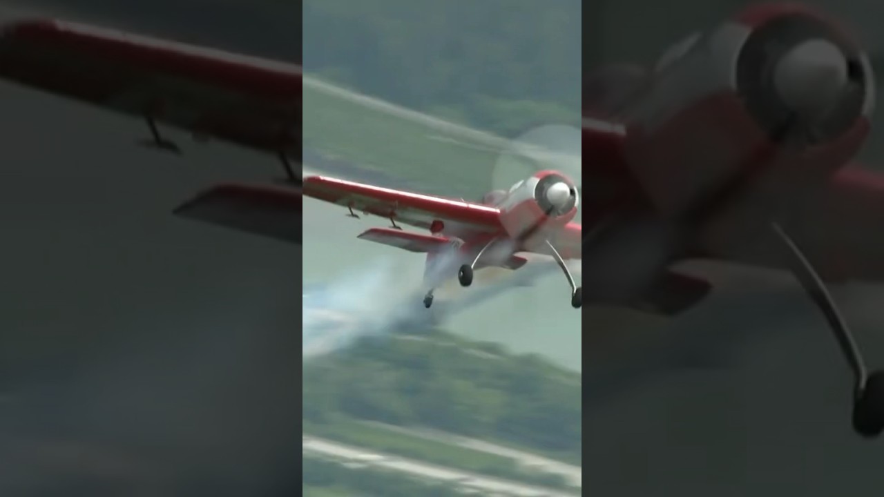 Impressive Flying of a Sukhoi Su-26