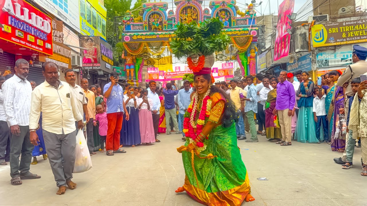 Lohitha Bonam Secunderabad Ujjaini Mahankali Bonam 2025 || Lohitha Bonam ujjaini Mahankali Bonam 