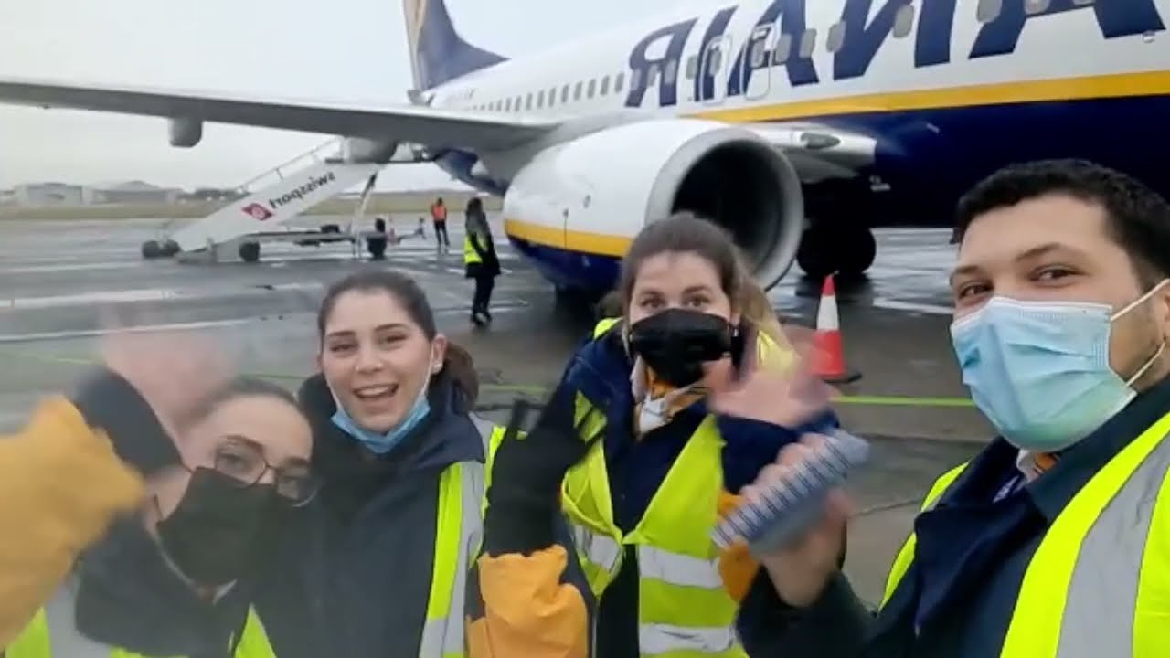 VLOG : Embarquement immédiat dans ma vie de Steward