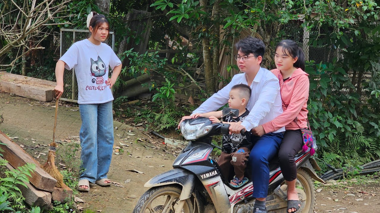 Single Mother Takes Care of the Farm With the Engineer Picking Up Her Child From School