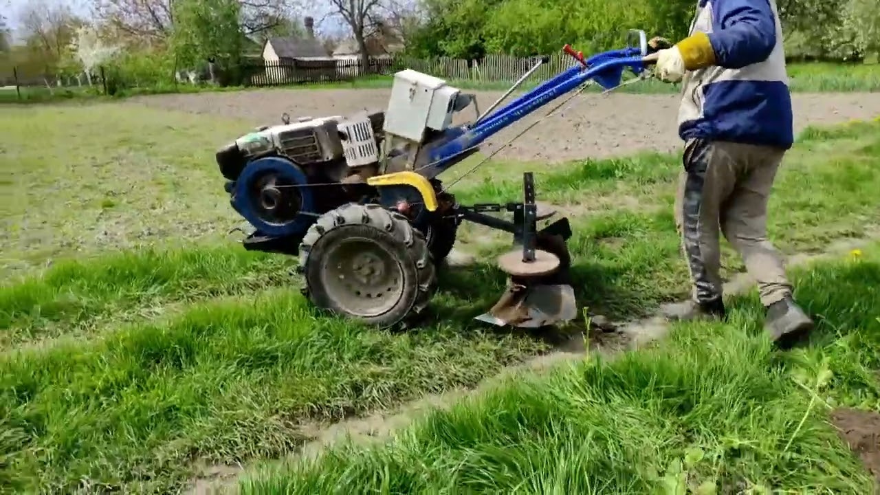 Посадка картоплі: як з потужним мотоблоком виходять криві рядки?