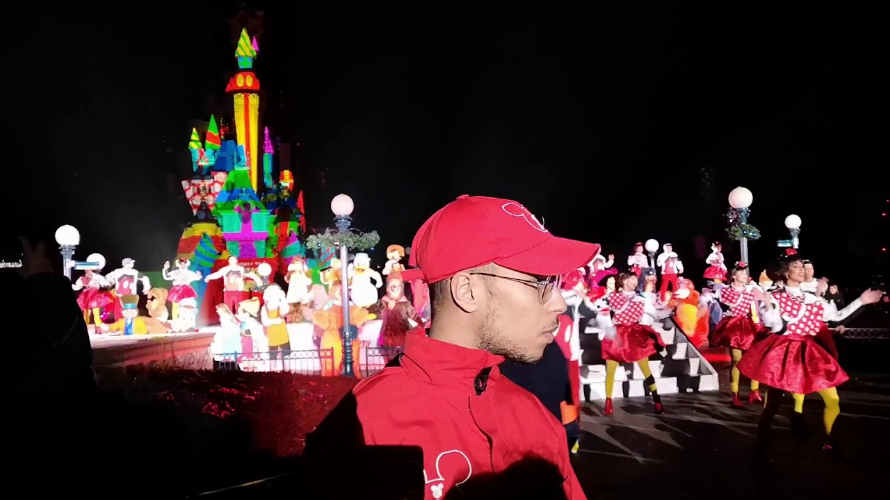 Festive Grand Final, Mickeys 90th Mouse party soiree at Disneyland Paris