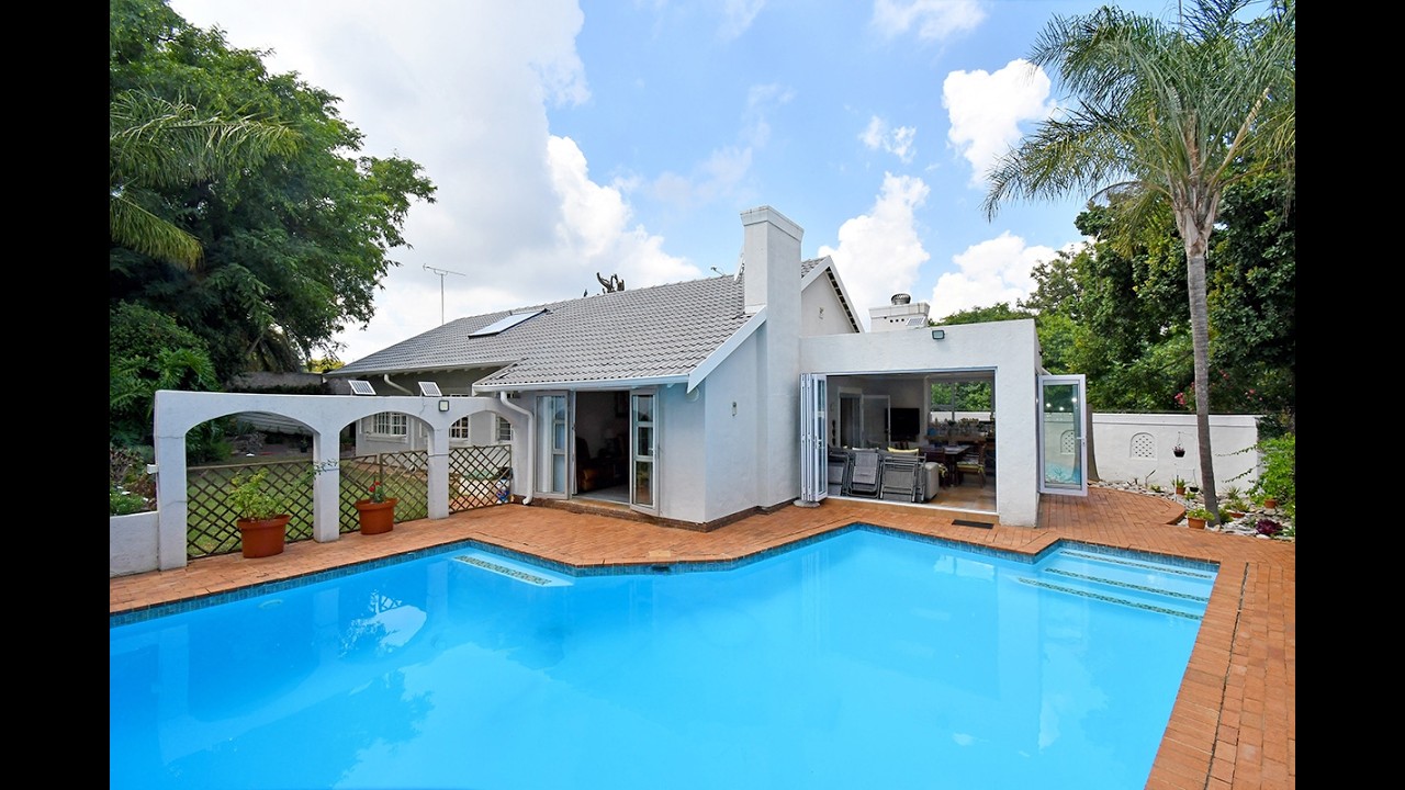 3 Bedroom House For Sale in Parkmore - RL21737 - FIRZT