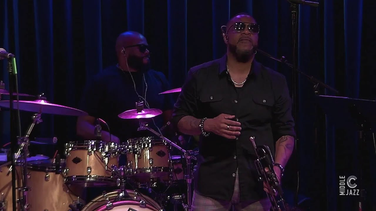 Lin Rountree – “Can’t Wait” (LIVE) | Middle C Jazz Charlotte NC | Instrumental Soul/R&B
