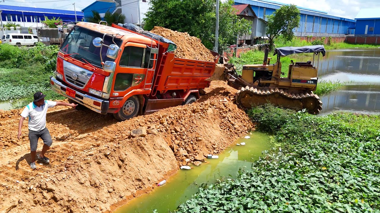 O.M.G Superb! Full VDO Processing Landfill! Dump Truck 5Ton Back Uploading Stuck, Dozer Pushing Soil