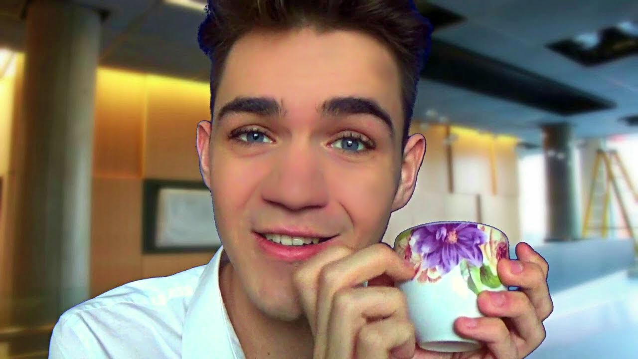 ASMR po polsku | Entuzjastyczny Pracownik Banku Obsługuje Bandytów