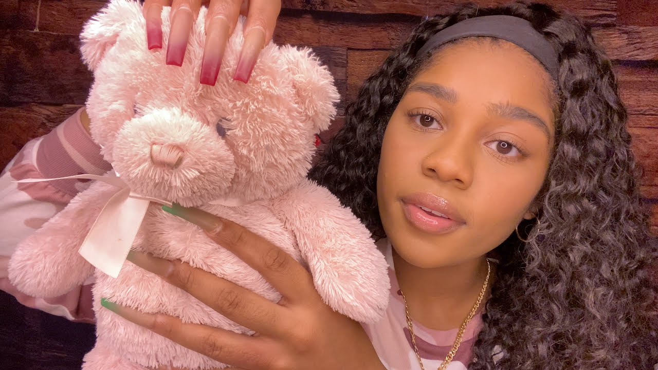 ASMR- Personal Attention to my Teddy Bears + Over-explaining Simple Things (RUBBING + SCRATCHING) 💕