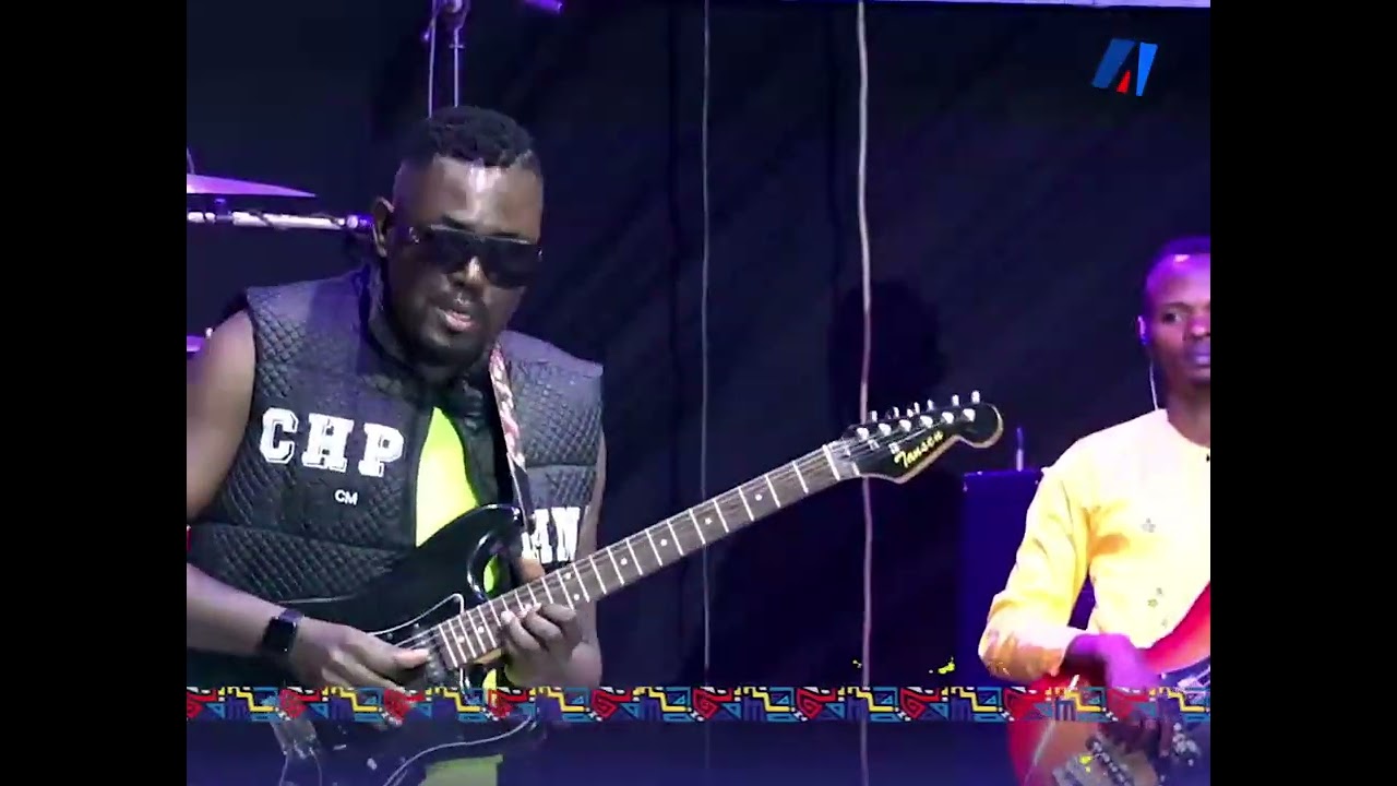 Vichou Love ni umuhinga w’igitari ca #Solo.