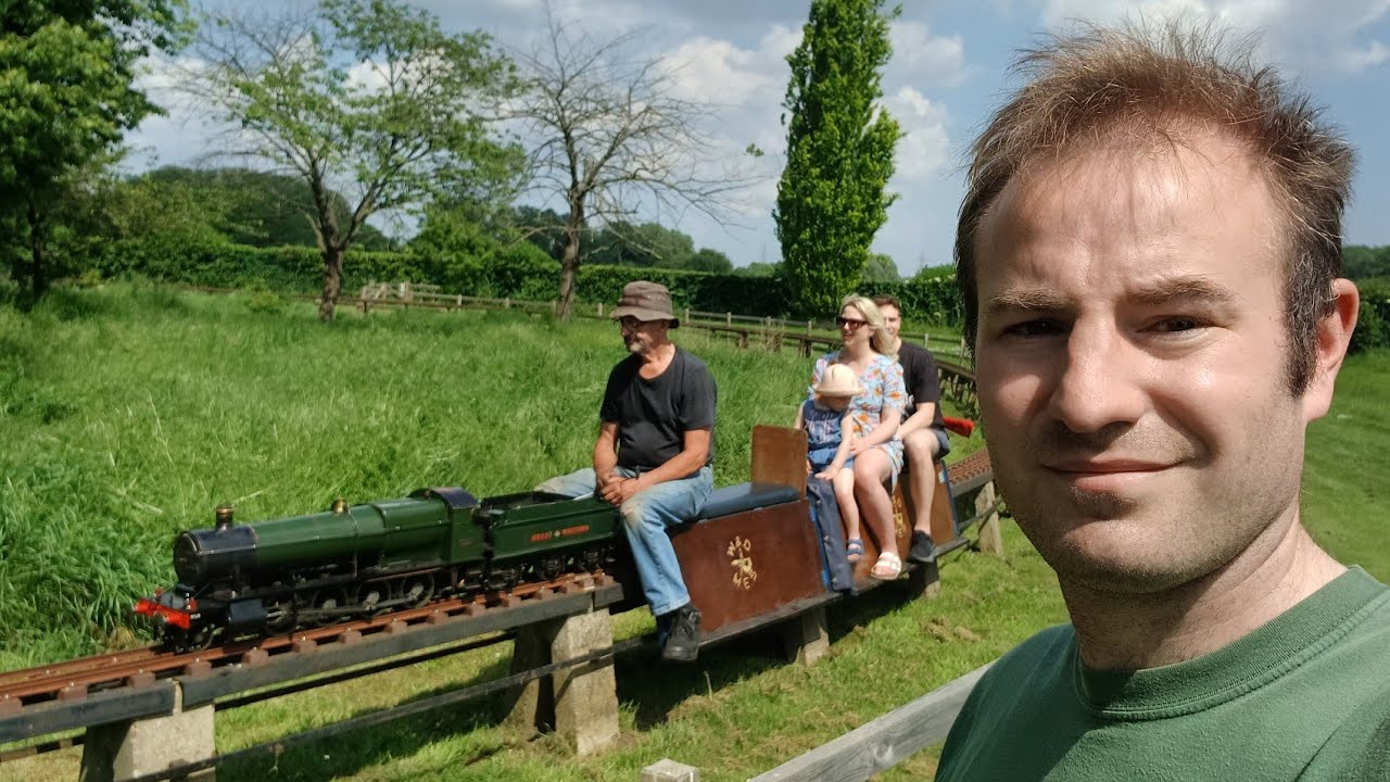 Hall Place Miniature Railway - Episode 84 of Miniature Railway Britain.