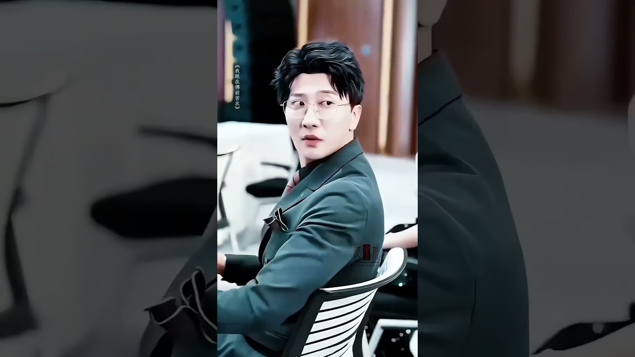 Heart-Wrenching Wedding Scene Captures Emotion Instantly