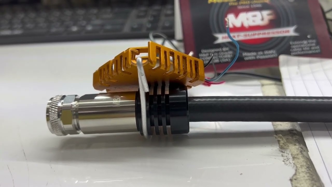 اضافة قطعه على وصلة الكيبل لامتصاص الحراره  Heat Suppressor