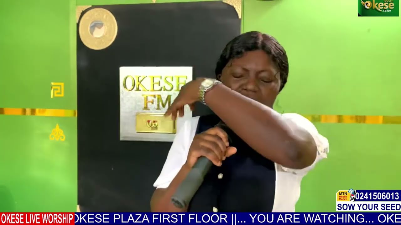 Wha a voice just enjoy this powerful worship ministration by min. Lawrencia at OKESE live worship
