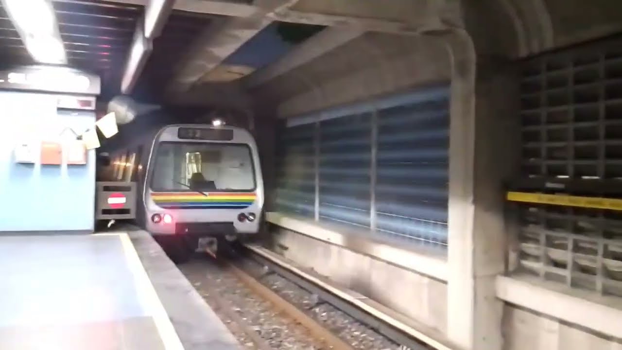 Linea 2 Metro de Caracas,tren Alsthom efectuando su salida de Estación Mamera,Dirección El Silencio