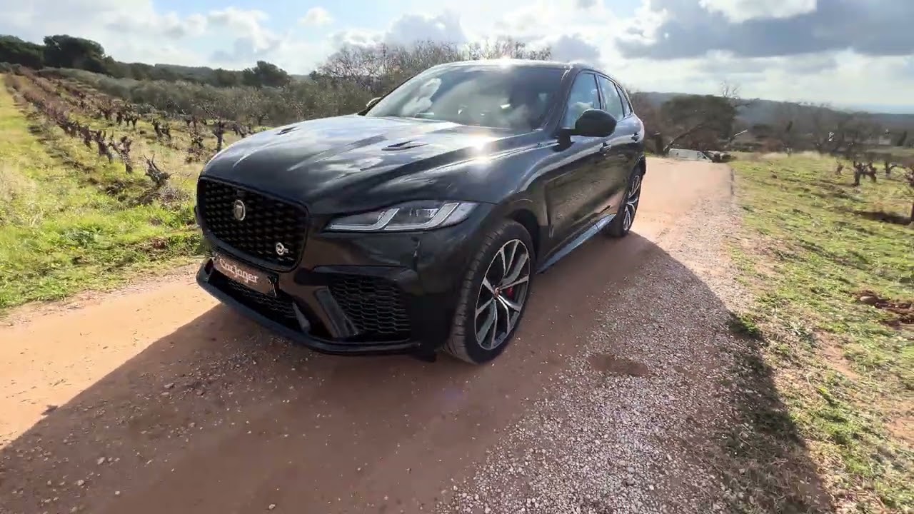 Jaguar F-Pace upercharged svr