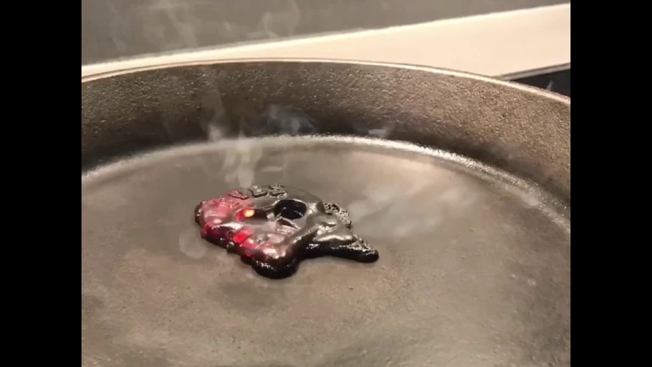 Todays melt: Raspberry Licorice Skull