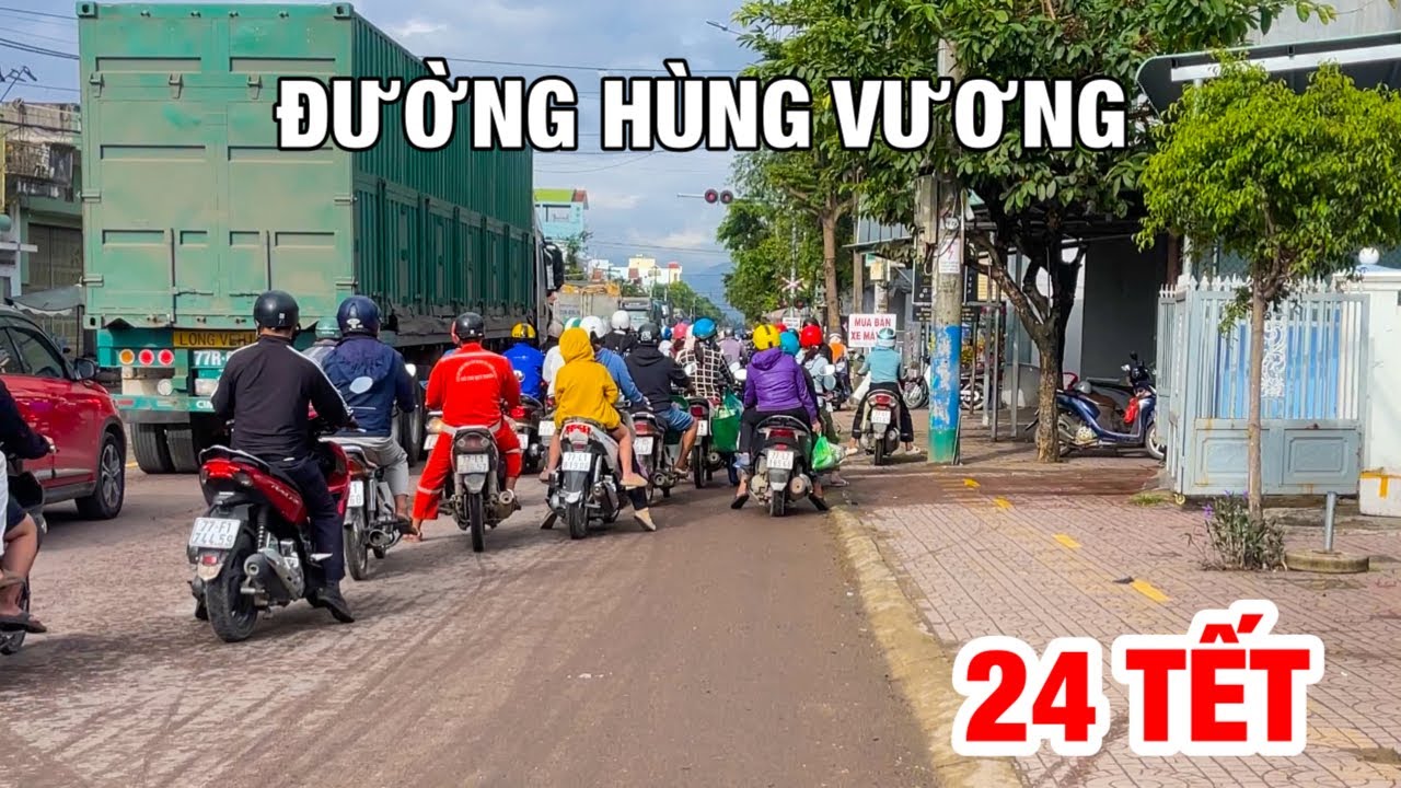 ĐƯỜNG HÙNG VƯƠNG (QUY NHƠN) SÁNG 24 TẾT
