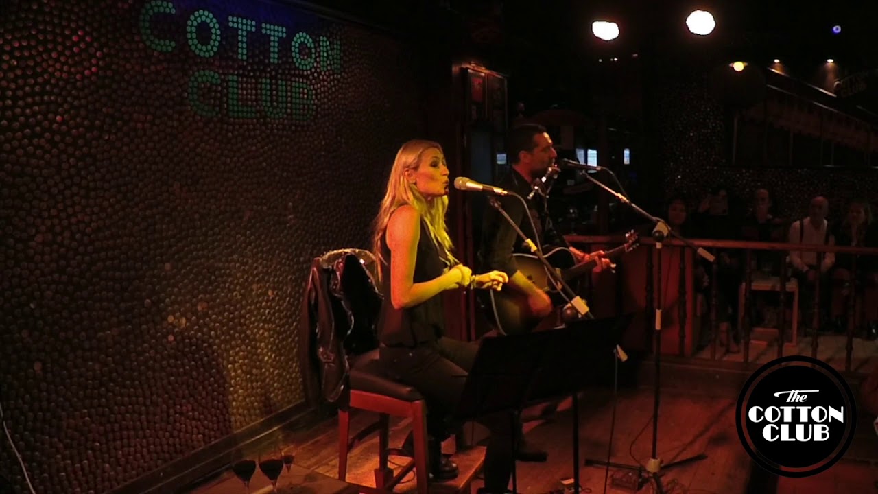 Anglada Cerezuela en directo en Cotton Club Bilbao  Manzana de caramelo