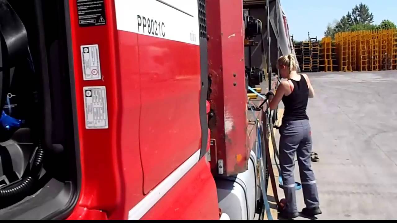 TruckinGirl Załadunek bokiem  Side loading into truck trailer p.2 m.1 ep.4