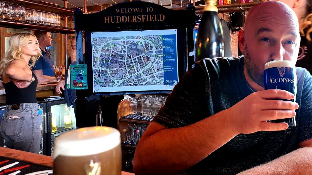 I GOT BLACKOUT DRUNK IN HUDDERSFIELD and I only went out for a SUNDAY ROAST but that DIDN'T HAPPEN !