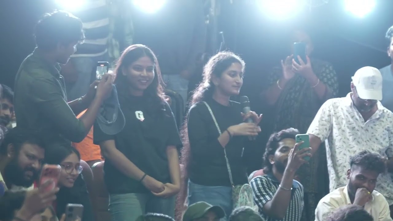 Anchor Interaction With Samantha Fans at Maa Inti Bangaaram Trailer Launch Celebrations