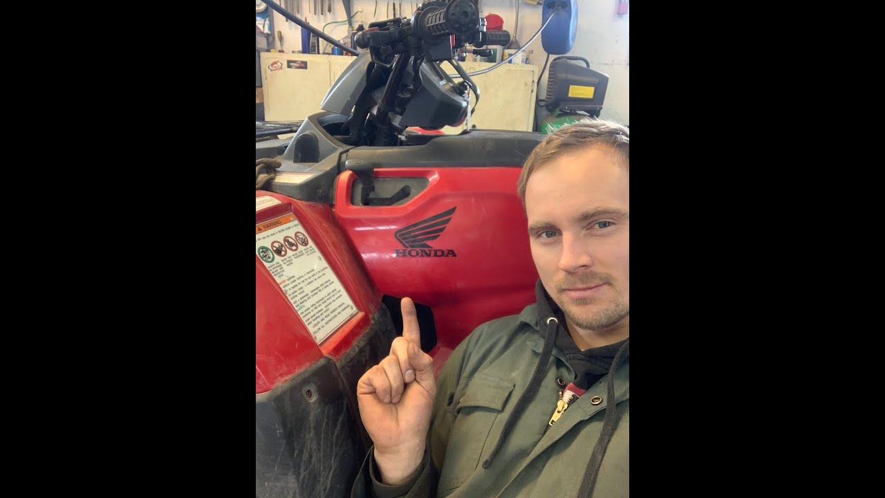 Замена масла в Honda Rancher 420 2024 года выпуска.