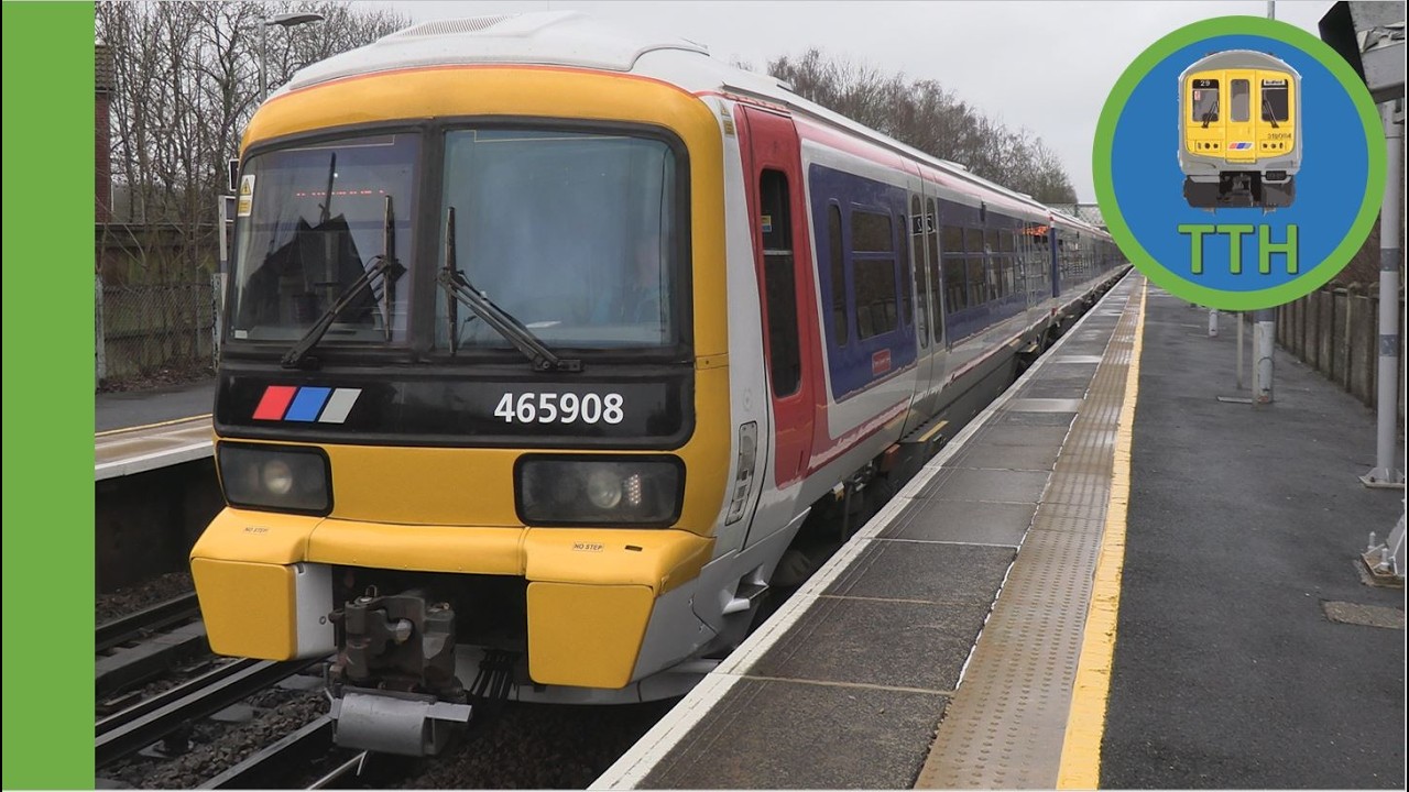 Class 465s at Dunton Green