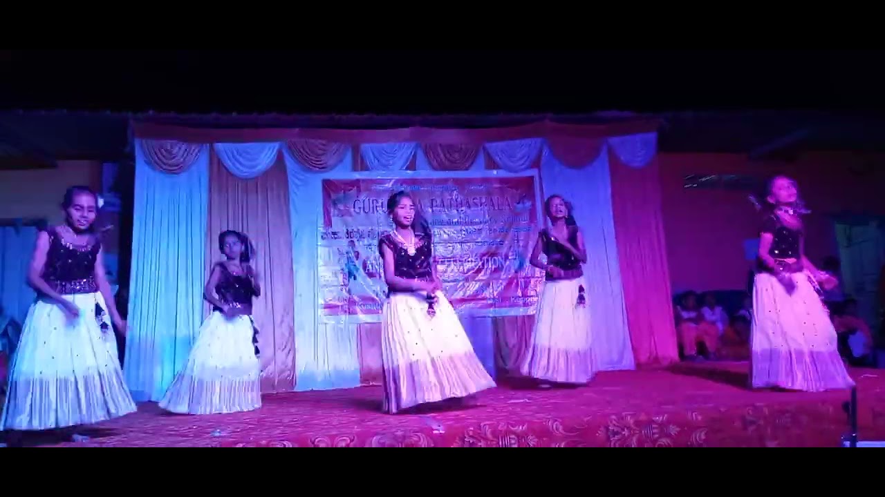 Ek dho thin dance performance 