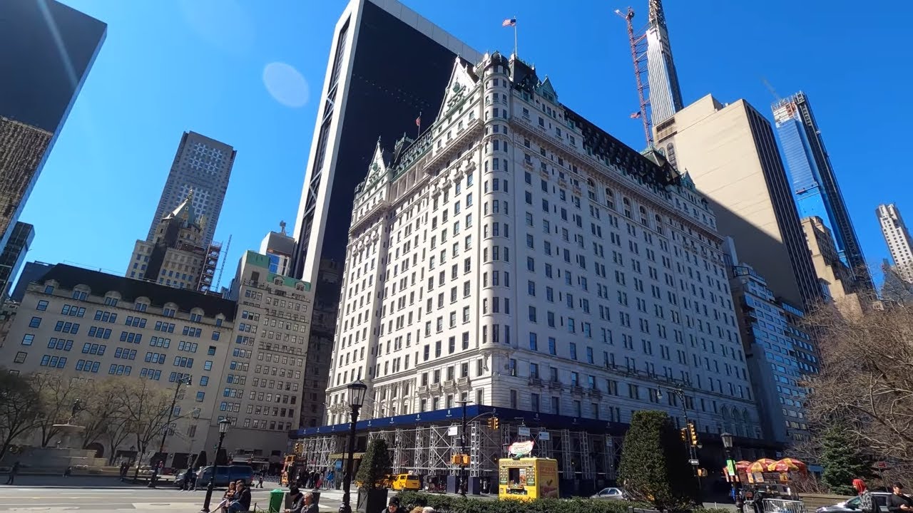 ⁴ᴷ⁶⁰ Walking NYC (Narrated) : Central Park South (59th Street) with Tom Delgado (March 15, 2020)