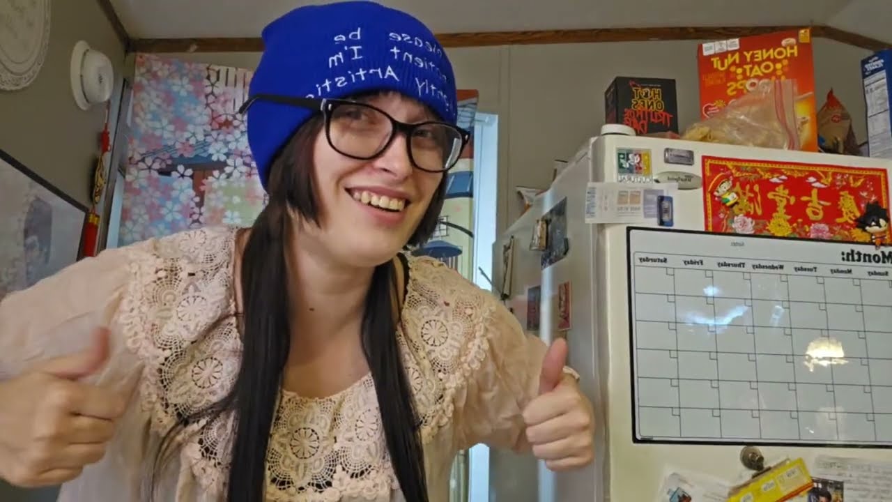 Unboxing OneyPlays Merch + Fundraising for Derp!